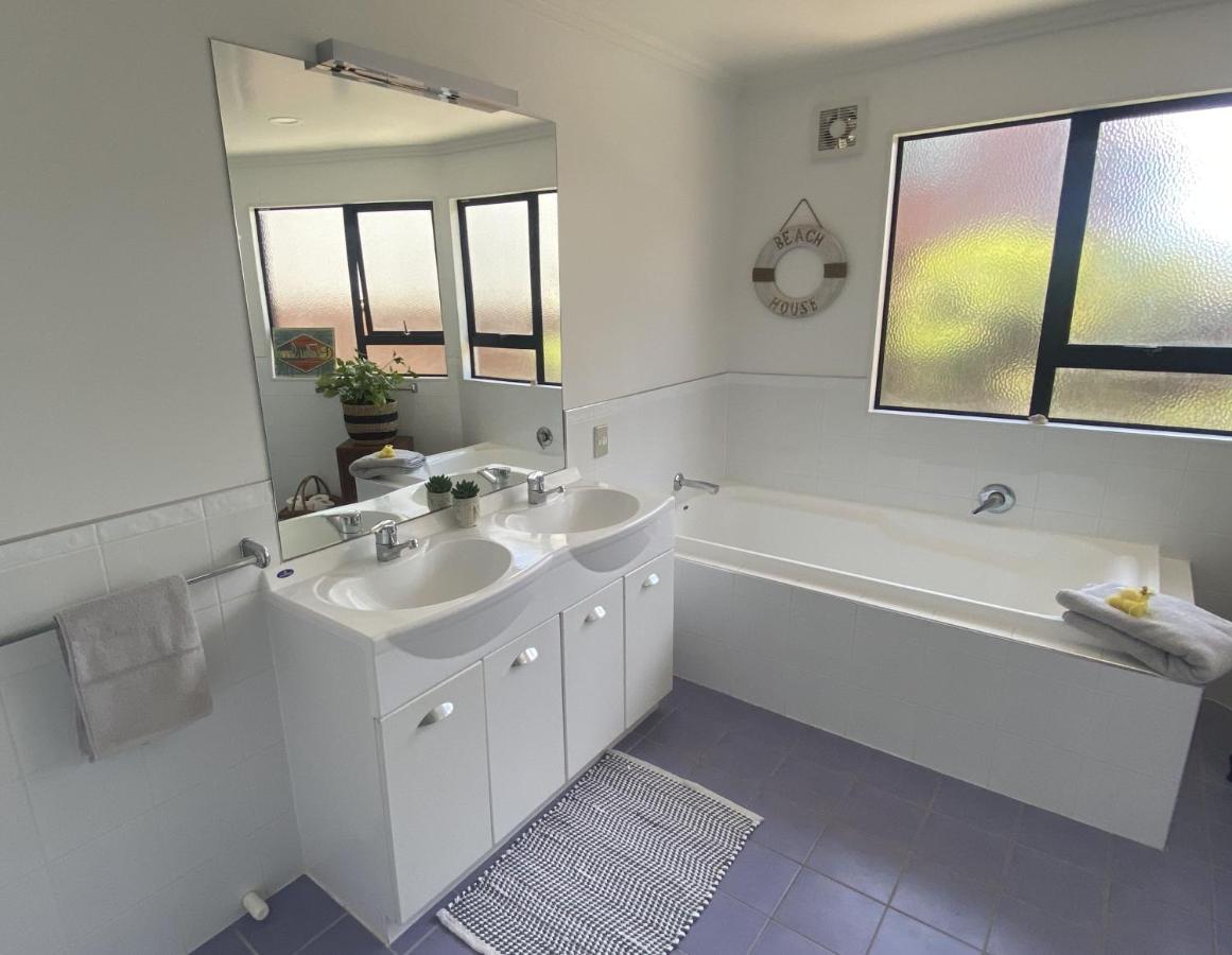 Superb Beachside Location, Private And Tranquil Apartment Mount Maunganui Exterior photo