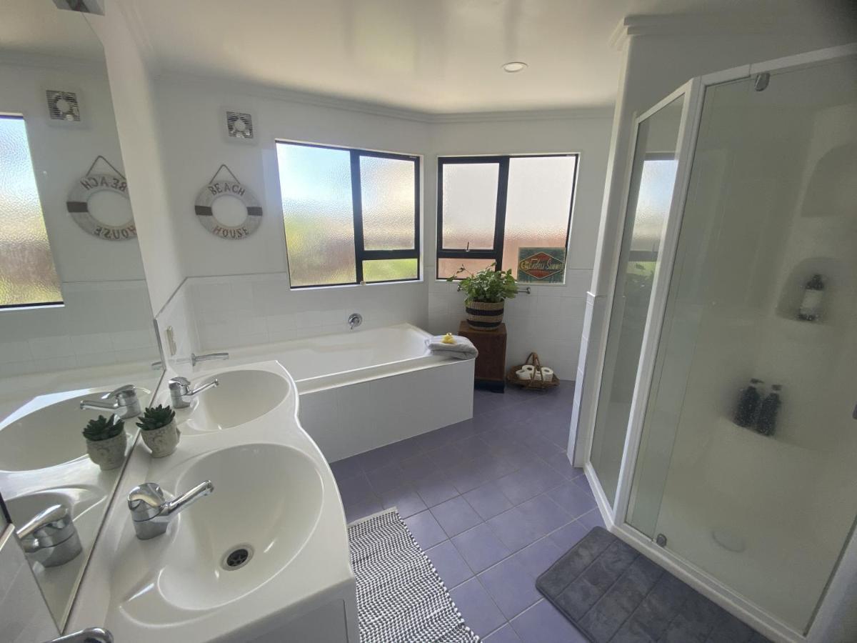 Superb Beachside Location, Private And Tranquil Apartment Mount Maunganui Exterior photo